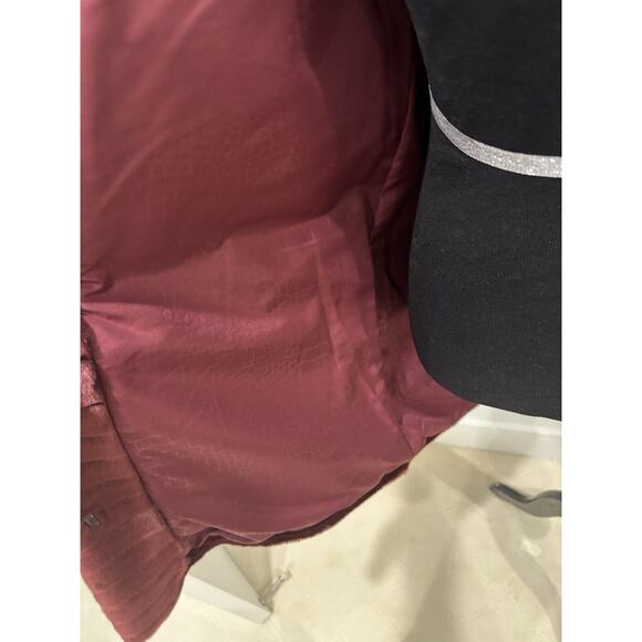 Sam Edelman Janet Faux Fur Coat/Jacket Size Small in Burgundy Fur - Picture 7 of 8